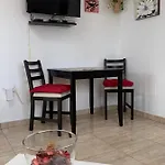 Artsy Casa Timanfaya, Playa Blanca Apartment *